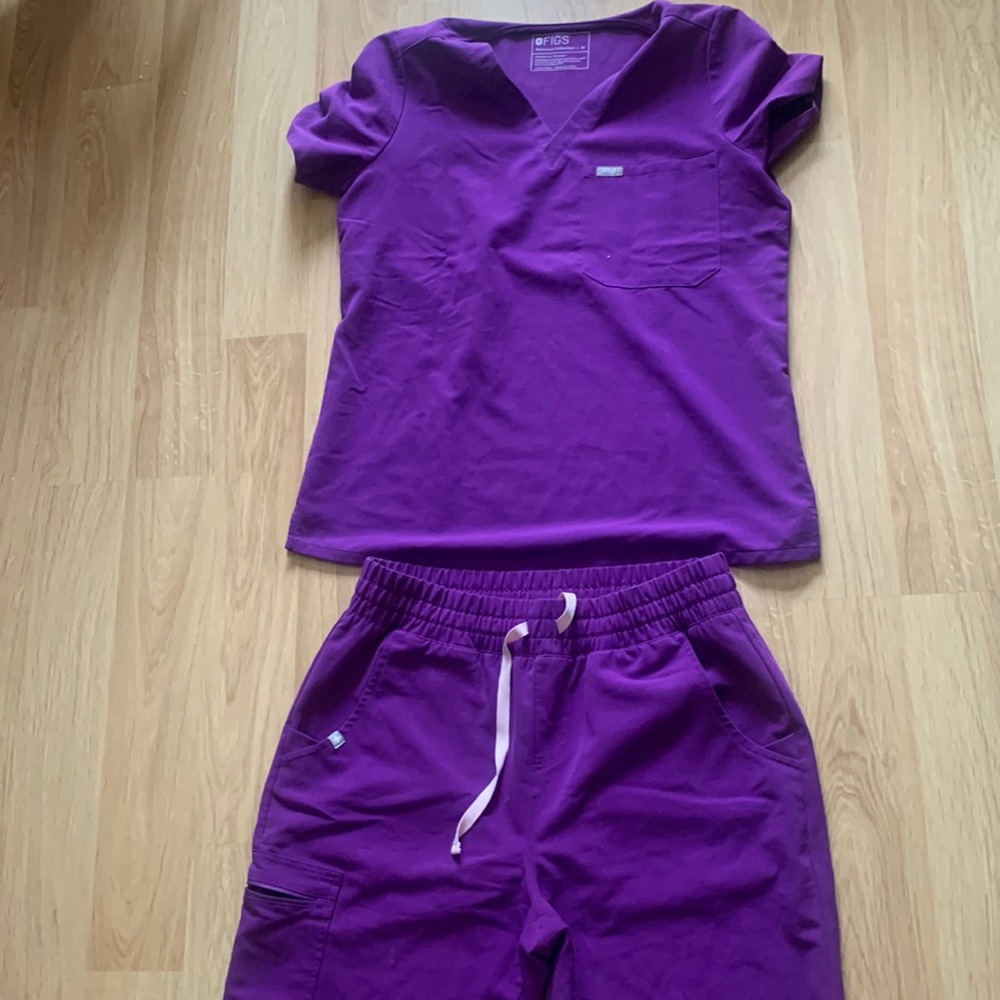 Figs Scrubs Magic purple